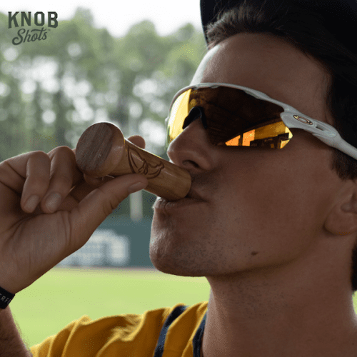 Knob Shot Banana logo Drinking600x600